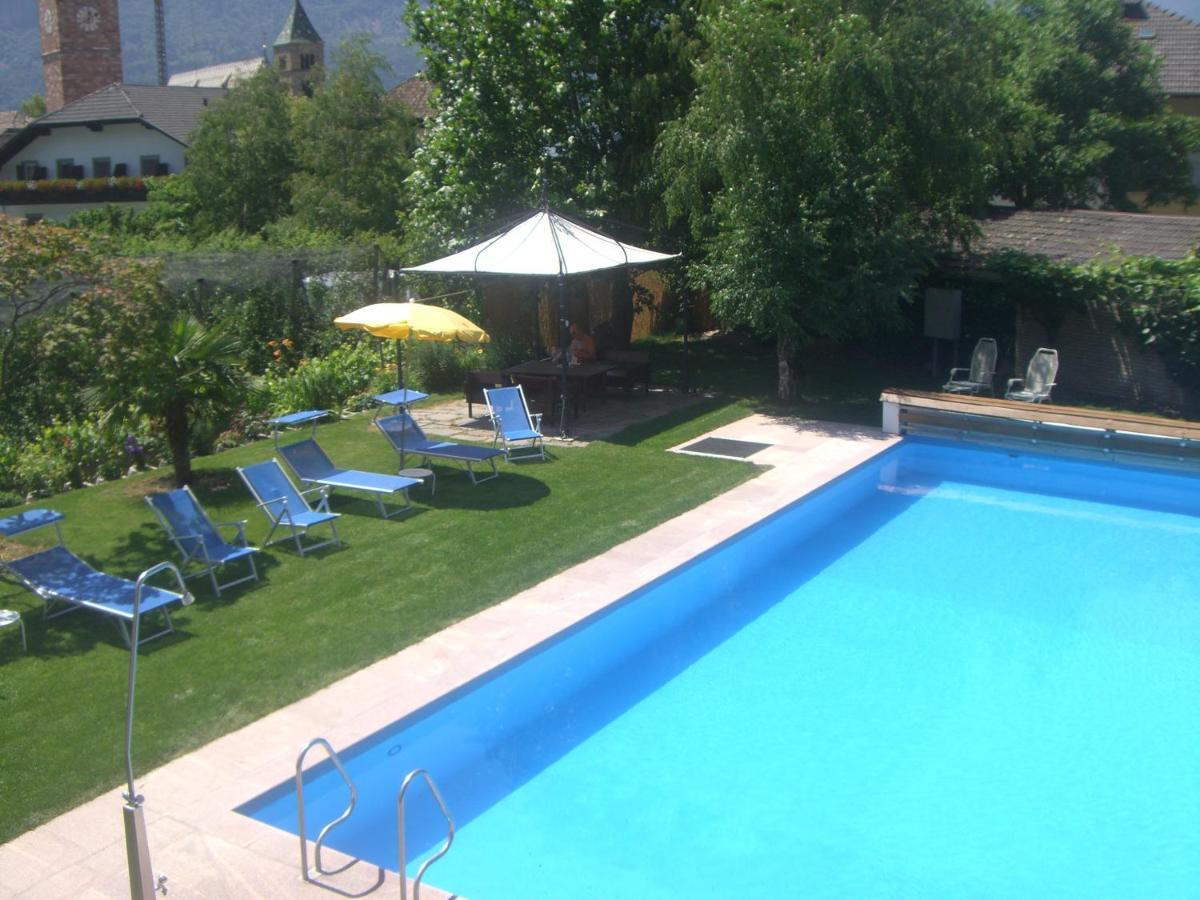 Pension Runer Terlano Exterior photo