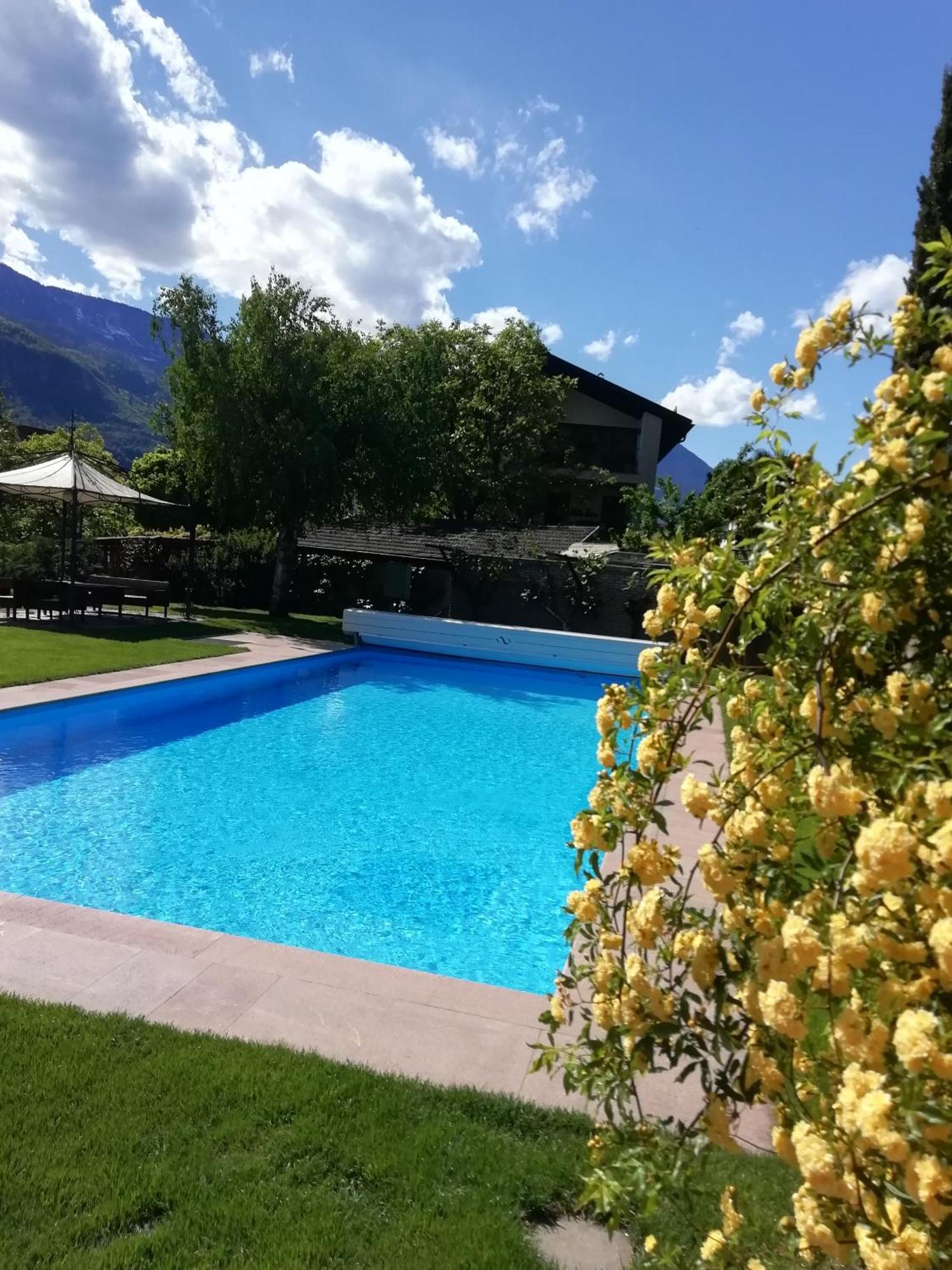 Pension Runer Terlano Exterior photo
